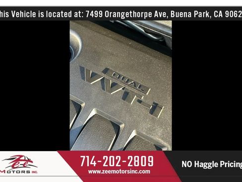 Used 2015 Toyota Corolla LE FWD image 48