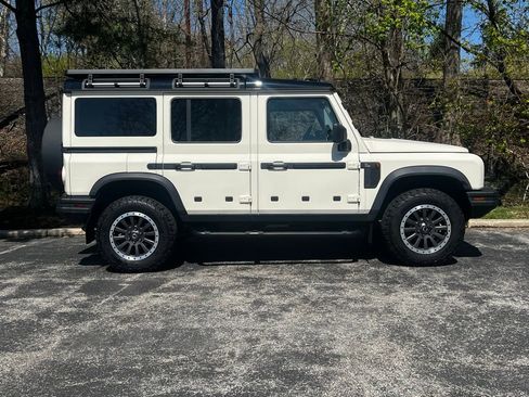 Used 2024 INEOS Grenadier Fieldmaster Edition image 8