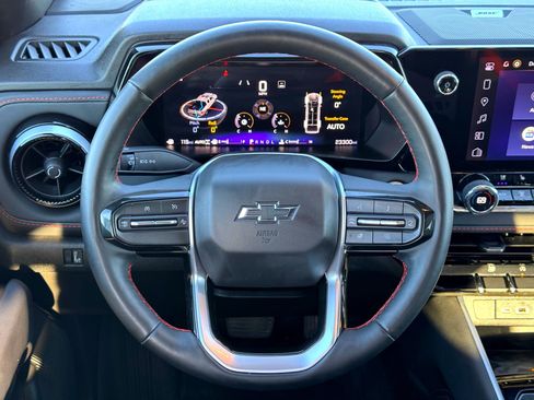 Used 2024 Chevrolet Colorado Z71 w/ Z71 Convenience Package 2 image 19