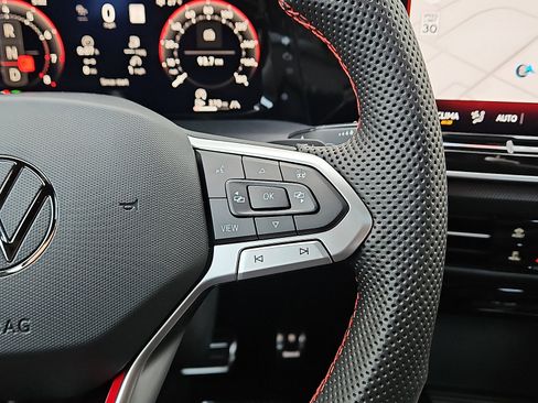 New 2026 Volkswagen GTI SE image 18