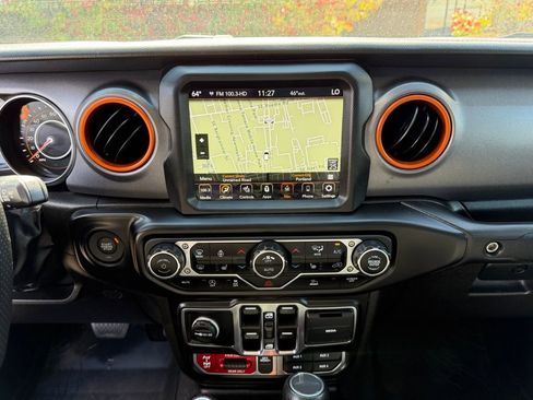 Used 2023 Jeep Gladiator Mojave w/ LED Lighting Group AWD/4WD image 21