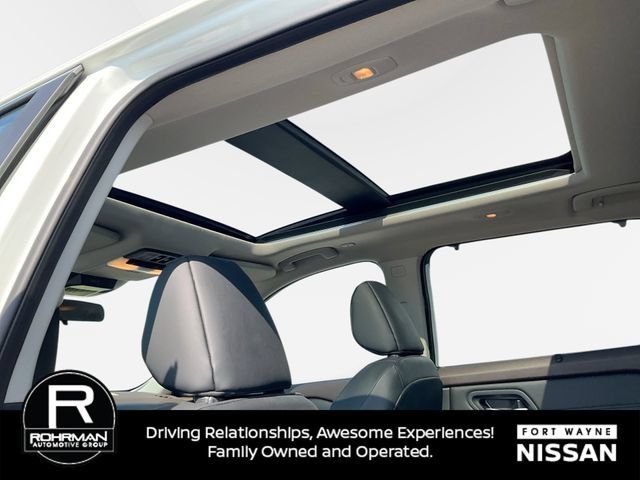 Certified 2023 Nissan Rogue SV w/ SV Premium B Package AWD/4WD image 31