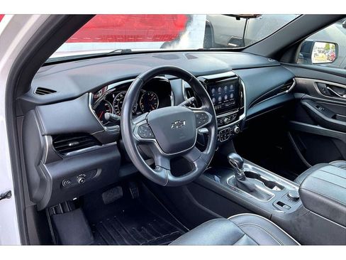 Used 2022 Chevrolet Traverse Premier w/ Redline Edition AWD/4WD image 14