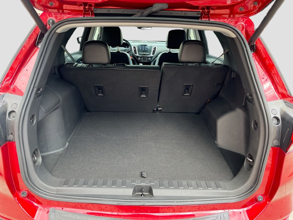 Used 2023 Chevrolet Equinox Premier AWD/4WD image 25