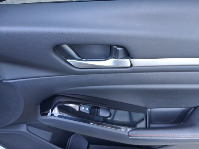 Certified 2024 Nissan Altima 2.0 SR FWD image 21