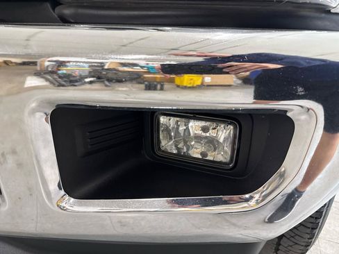 Used 2019 Ford F250 XLT w/ XLT Premium Package AWD/4WD image 96
