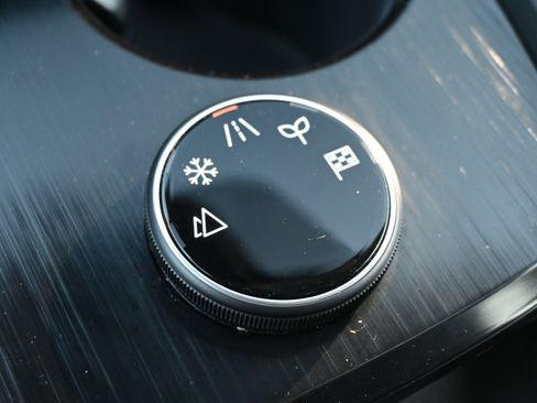 Used 2023 Nissan Rogue SV image 20