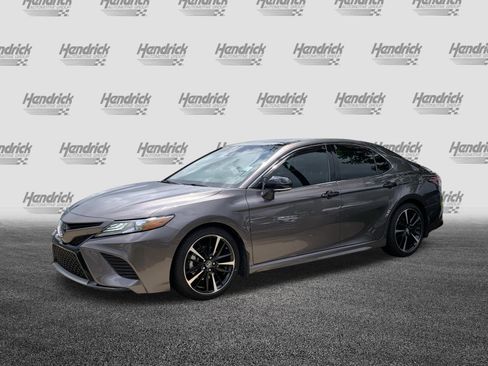 Used 2018 Toyota Camry XSE w/ Driver Assist Package FWD image 5