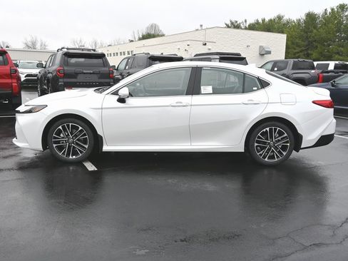 New 2026 Toyota Camry XLE image 4