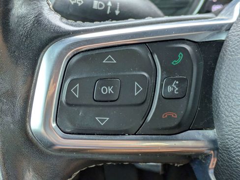 Used 2022 Jeep Wrangler Unlimited Sahara w/ Cold Weather Group AWD/4WD image 27