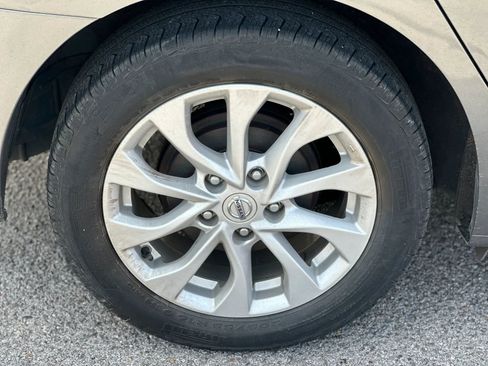 Used 2019 Nissan Sentra SV FWD image 24