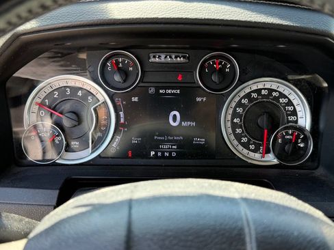 Used 2015 RAM 2500 Laramie w/ Protection Group AWD/4WD image 17