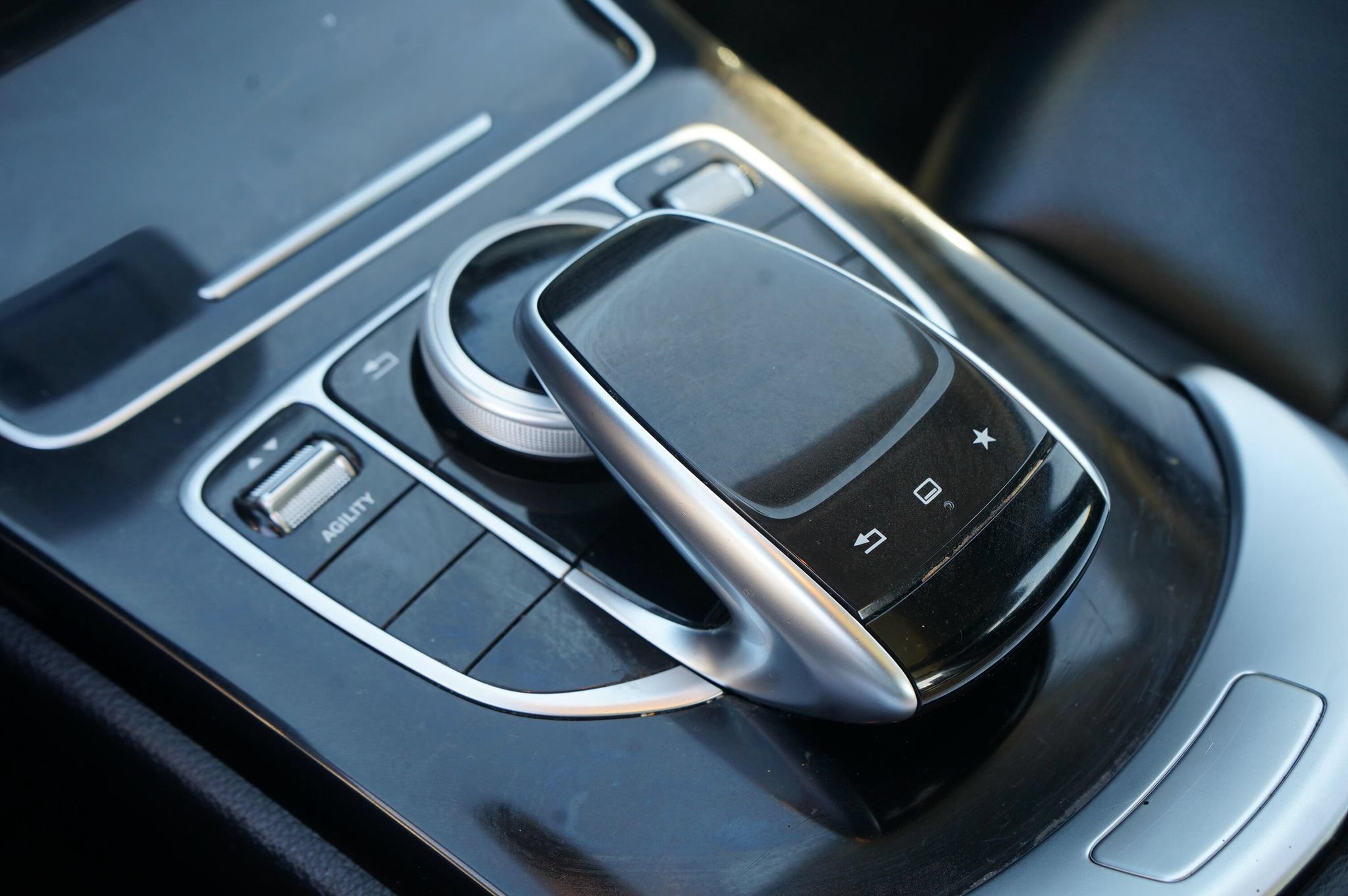 Used 2015 Mercedes-Benz C 300 4MATIC Sedan image 15