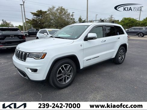 Used 2020 Jeep Grand Cherokee Limited w/ Premium Lighting Group image 2