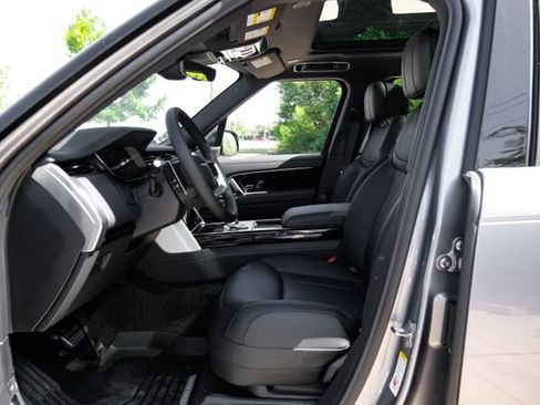 New 2026 Land Rover Range Rover Long Wheelbase SE AWD/4WD image 4