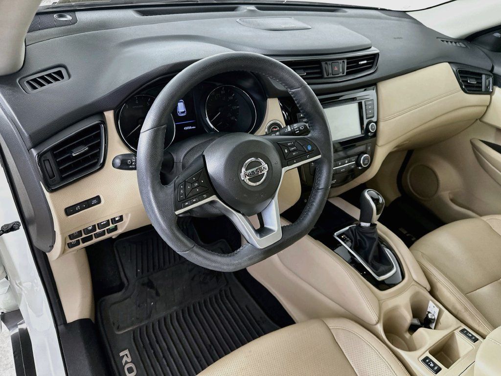 Used 2020 Nissan Rogue SL w/ Premium Package FWD image 31