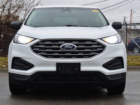 Certified 2020 Ford Edge SE image 2