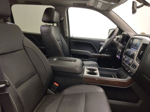 Used 2017 GMC Sierra 1500 SLT w/ SLT Preferred Package AWD/4WD image 21