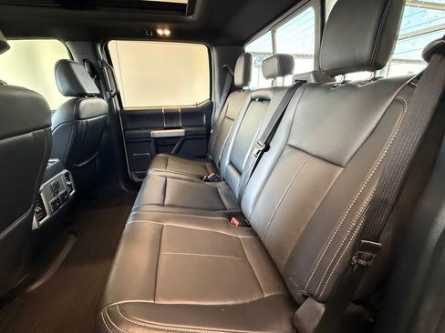 Used 2022 Ford F250 Lariat w/ Black Appearance Package AWD/4WD image 20