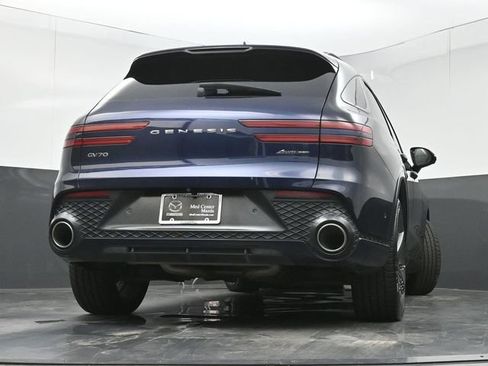 Used 2022 Genesis GV70 3.5T Sport w/ Sport Prestige Package AWD/4WD image 37