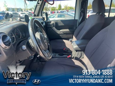 Used 2013 Jeep Wrangler Unlimited Sport AWD/4WD image 9