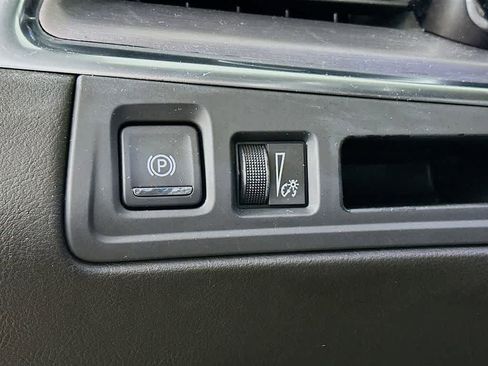 Used 2020 Cadillac XT5 Luxury image 27