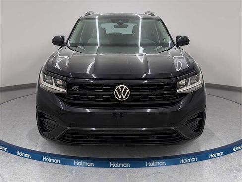 Used 2023 Volkswagen Atlas SEL R-Line AWD/4WD image 3