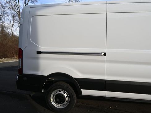 New 2026 Ford Transit 250 148 Medium Roof RWD image 11
