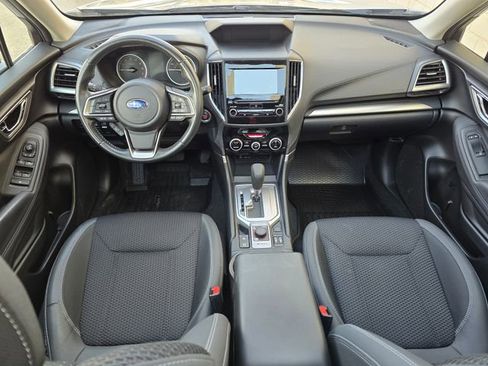 Used 2022 Subaru Forester Premium AWD/4WD image 21