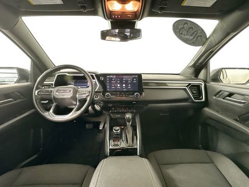 Used 2023 GMC Canyon Elevation image 3