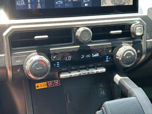Certified 2026 Toyota 4Runner TRD Off-Road Premium w/ Tow Technology Package AWD/4WD image 39