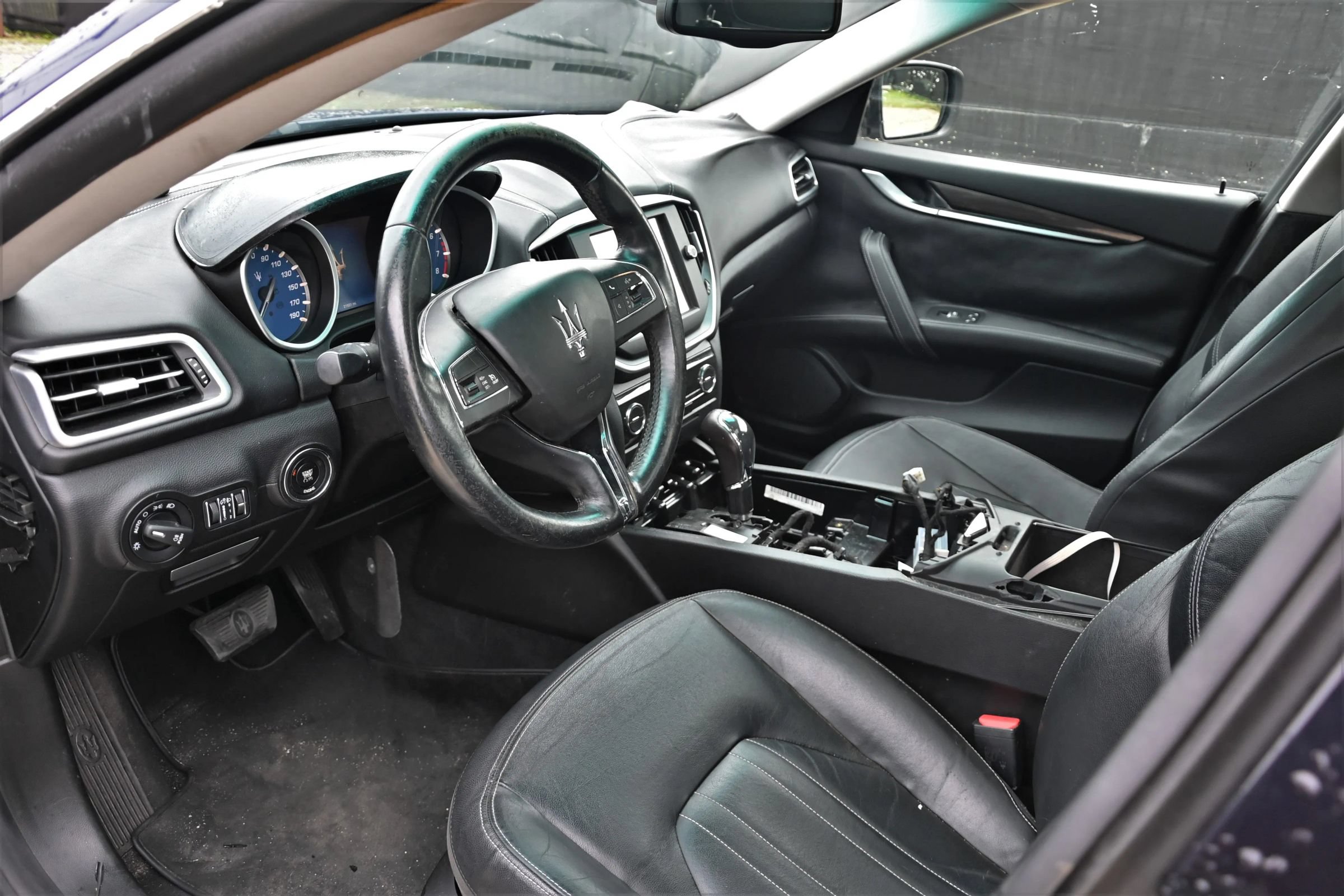 Used 2016 Maserati Ghibli RWD image 11