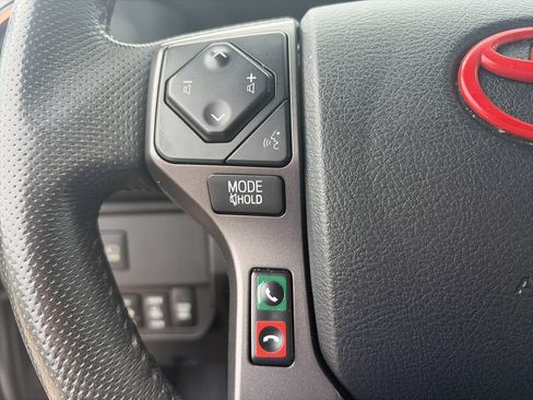 Used 2020 Toyota Tacoma TRD Sport w/ TRD Premium Sport Package AWD/4WD image 20