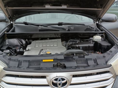 Used 2012 Toyota Highlander FWD image 39