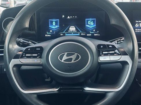 Used 2024 Hyundai Elantra SEL image 16