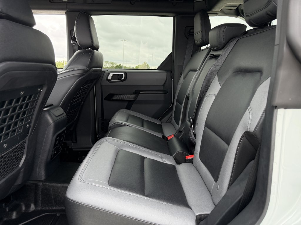 Used 2024 Ford Bronco Black Diamond AWD/4WD image 25
