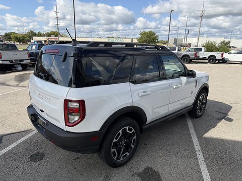 Used 2023 Ford Bronco Sport Outer Banks w/ Tech Package AWD/4WD image 5