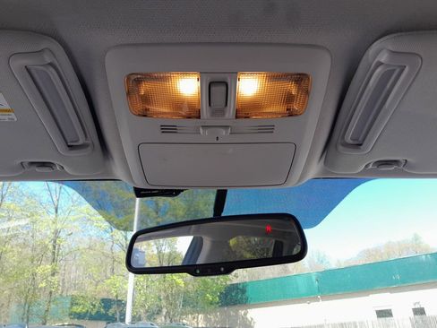 Used 2015 Subaru Forester 2.5i Premium w/ All-Weather Package AWD/4WD image 38