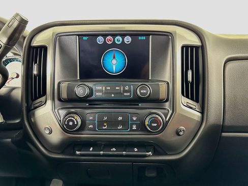 Used 2018 Chevrolet Silverado 1500 LT w/ LT Convenience Package AWD/4WD image 12