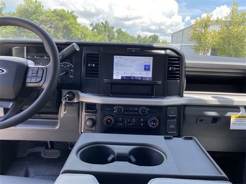 New 2025 Ford F550 XL 4WD Monroe 11' Service Body image 30