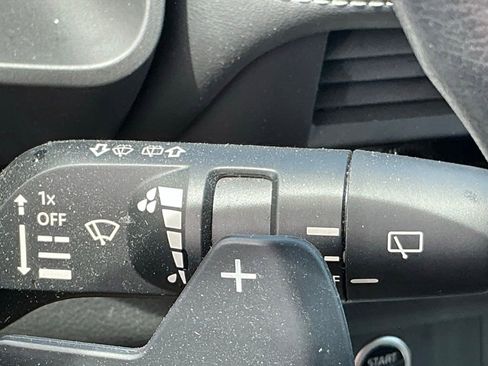 Used 2023 Nissan Rogue S FWD image 16