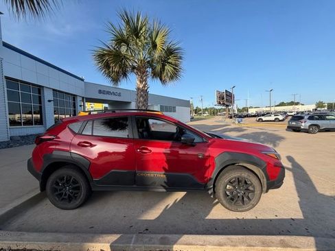 Used 2024 Subaru Crosstrek 2.5i Wilderness AWD/4WD image 18