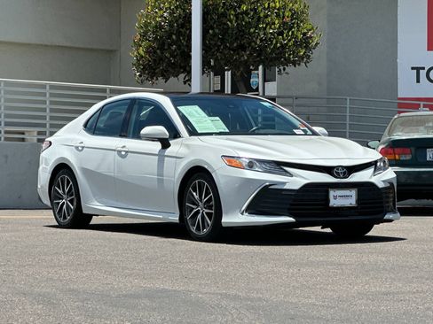 Used 2023 Toyota Camry XLE w/ Navigation Package FWD image 8