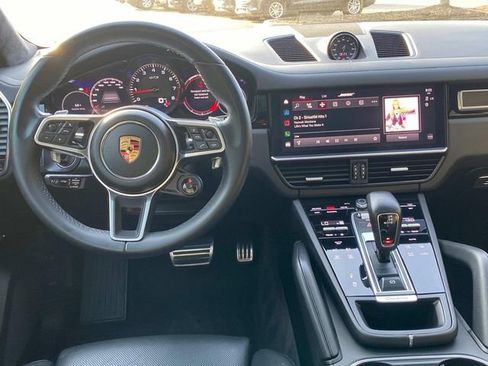 Used 2023 Porsche Cayenne GTS image 8