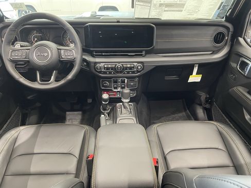 New 2025 Jeep Wrangler Unlimited Rubicon 392 image 13