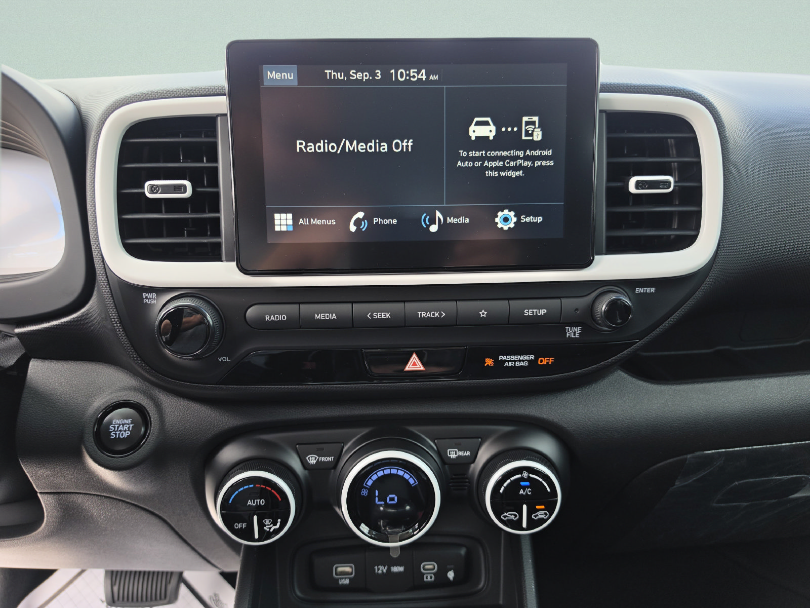 New 2026 Hyundai Venue SEL FWD image 25