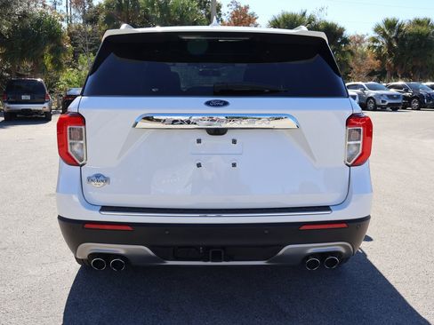 Used 2024 Ford Explorer King Ranch w/ Technology Package image 4