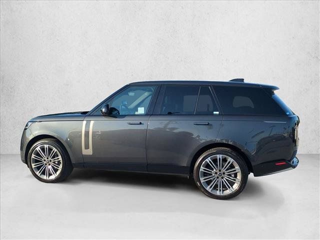 Used 2025 Land Rover Range Rover SE AWD/4WD image 9