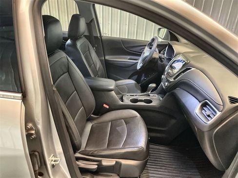 Used 2020 Chevrolet Equinox Premier image 26