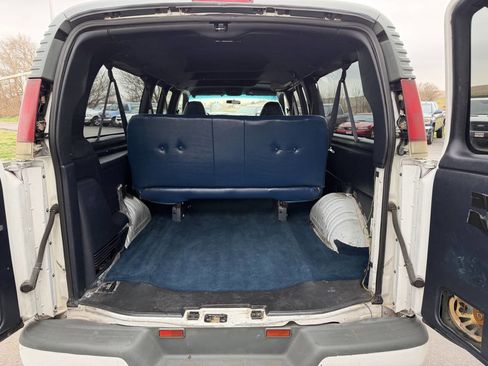 Used 2000 Chevrolet Express 3500 Extended Passenger w/ Preferred Equipment Group RWD image 11